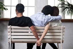 6 năm không gần gũi, chồng sốc nặng khi…