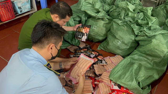 Công an Hà Nội thu 1 tấn 'lạp…