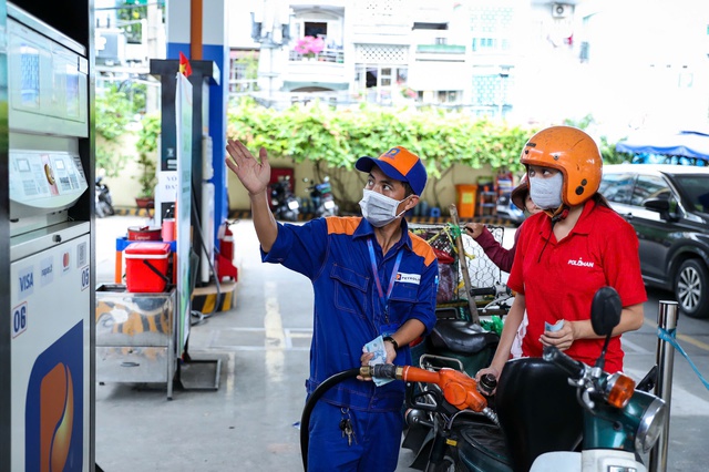 Giá xăng dầu hôm nay 10.9.2025: Giữ đà …