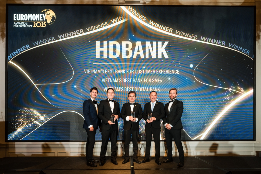 HDBank lập “hat-trick” giải thưởng Euro…