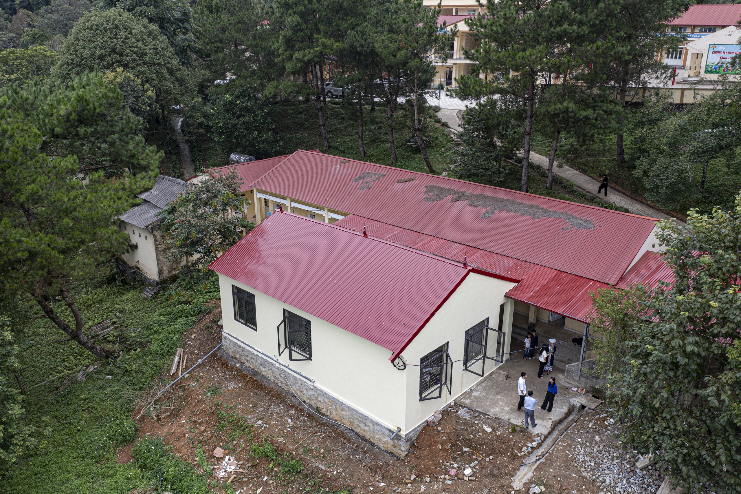 Mang 'bếp mới' đến với 200 học sinh vùn…