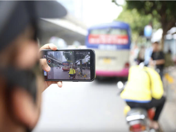 Người phản ánh vi phạm giao t…