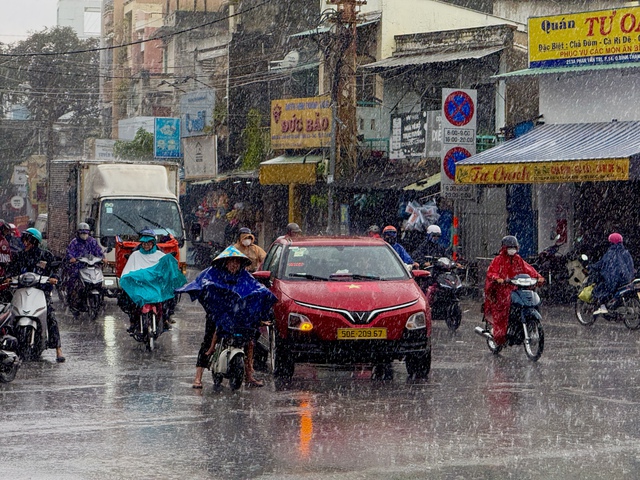 Thời tiết TP.HCM: Vì sao liên tục có mư…