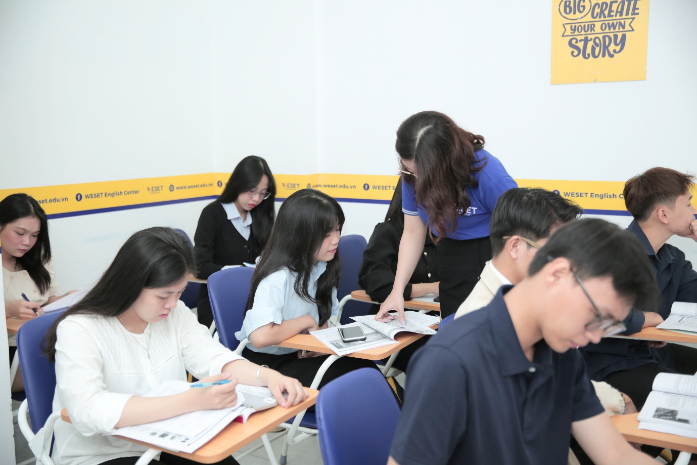 WESET bung nhiệt hết nấc cùng học sinh,…